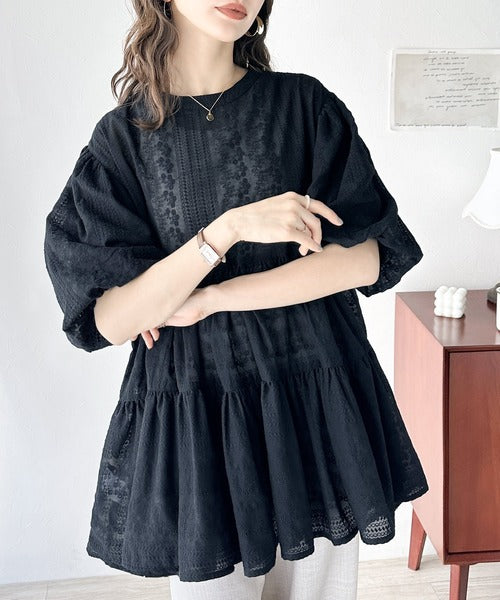 1枚で旬顔！シアー刺繍3WAYバルーンスリーブティアードブラウス ce1070094