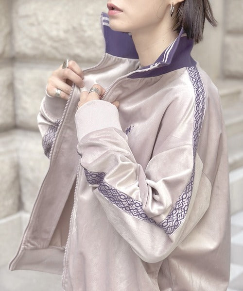 大人の旬スタイル！胸刺繍ベロアトラックジャケット ce1260042