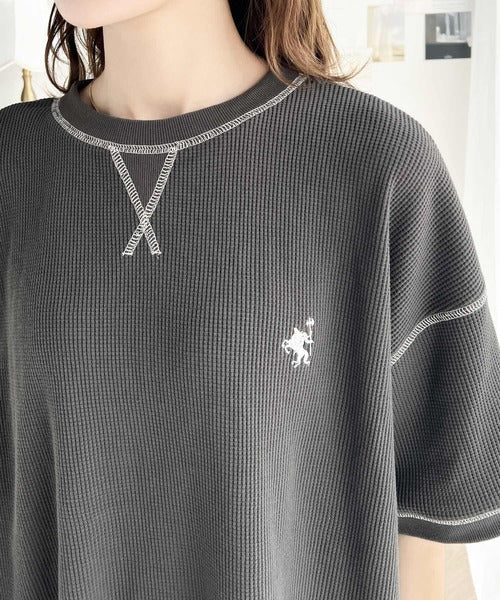 《JaVa ジャバコラボ》ポコポコ素材が今の気分♪胸刺繍＆配色ステッチワッフル半袖Tシャツ jv1260111
