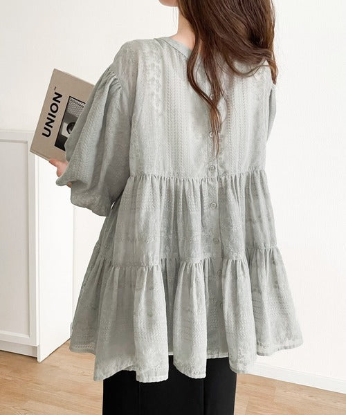 1枚で旬顔！シアー刺繍3WAYバルーンスリーブティアードブラウス ce1070094