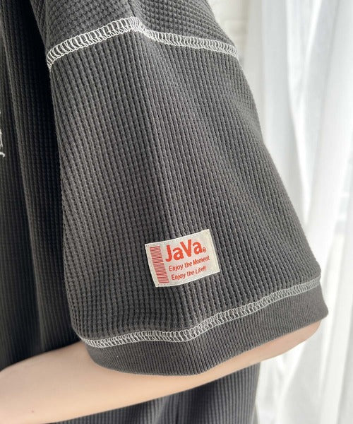 《JaVa ジャバコラボ》ポコポコ素材が今の気分♪胸刺繍＆配色ステッチワッフル半袖Tシャツ jv1260111