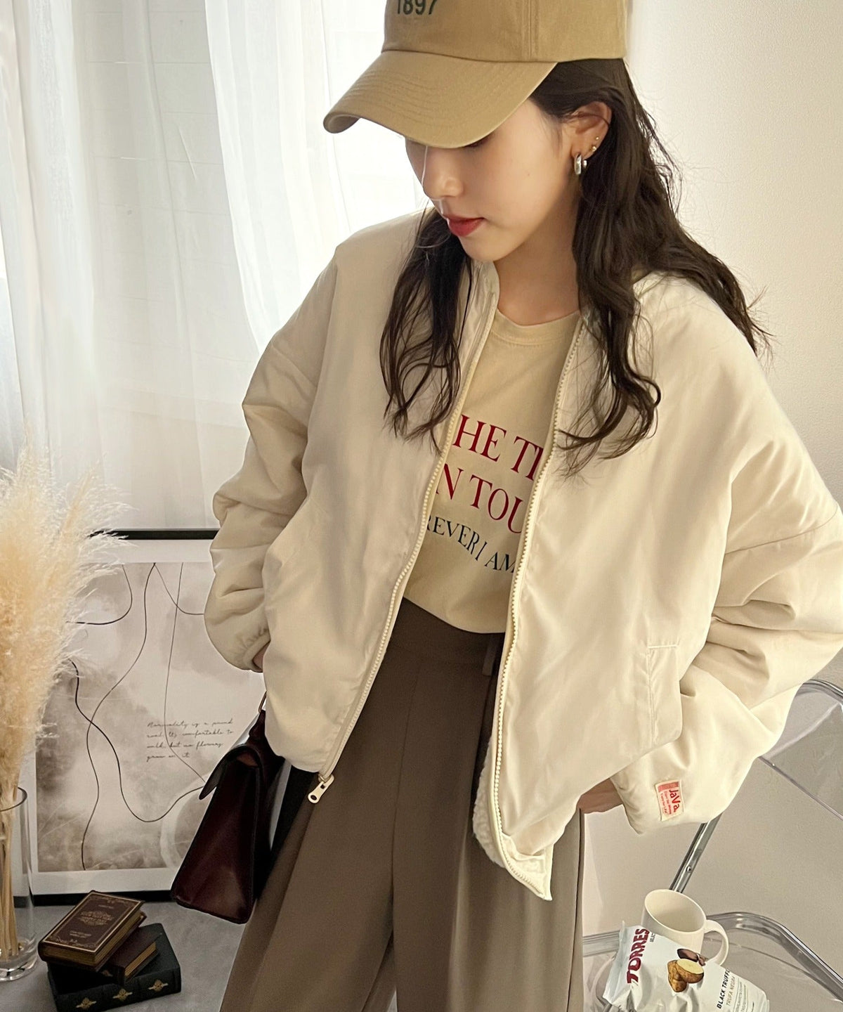 【family+】《JaVa ジャバコラボ》パイピングの魅力。ノーカラーリバーシブルパイピングジャケット cl4000